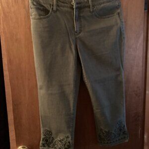 CHICO'S SO SLIMMING GIRLFRIEND SLIM LEG CROP PANTS SIE 0.5P (US 6P)